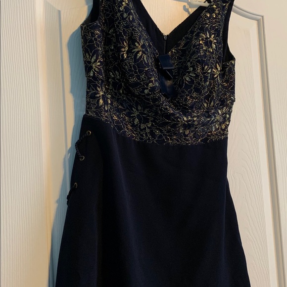 Beautiful dress  , size 40 - Picture 2 of 4